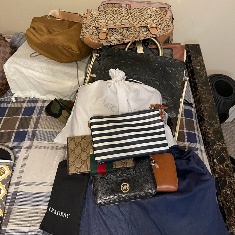 Handbag and accessories overload!